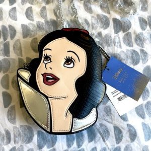 NWT Disney Danielle Nicole cross body Snow White